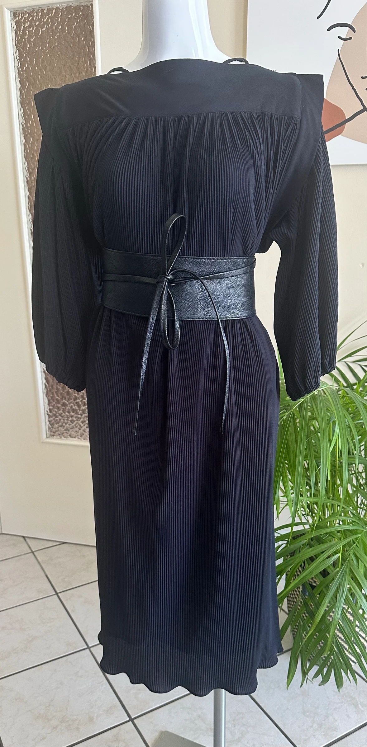 Black Lined Dress Size 42/44 – Never Worn – Zero Sheer – photo 4